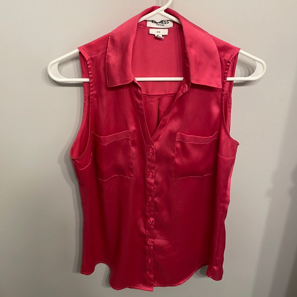 Pink sleeveless button down tank